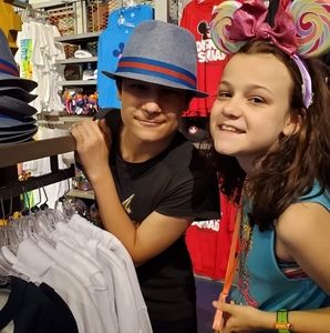 Meet your Posher, Dawn